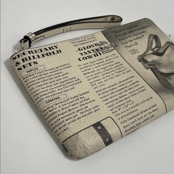 NWT Coach Large Corner Zip Newspaper Print Wristlet - Picture 8 of 13